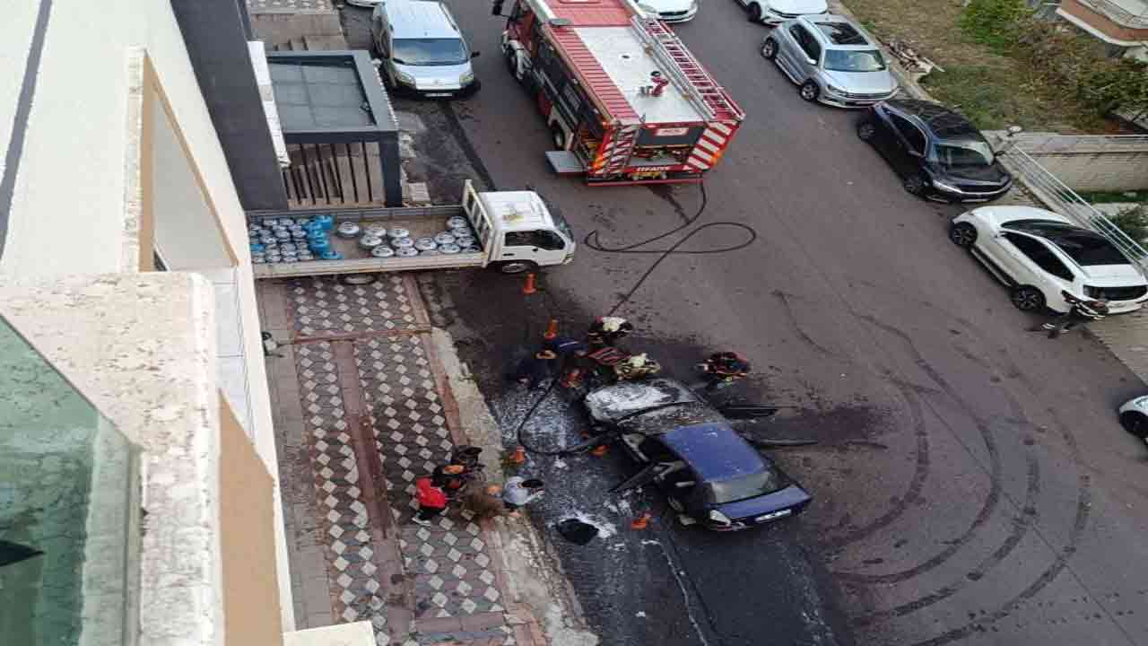 Ankara'da tüp dolu kamyonetin yanında alev alan araç panik yarattı