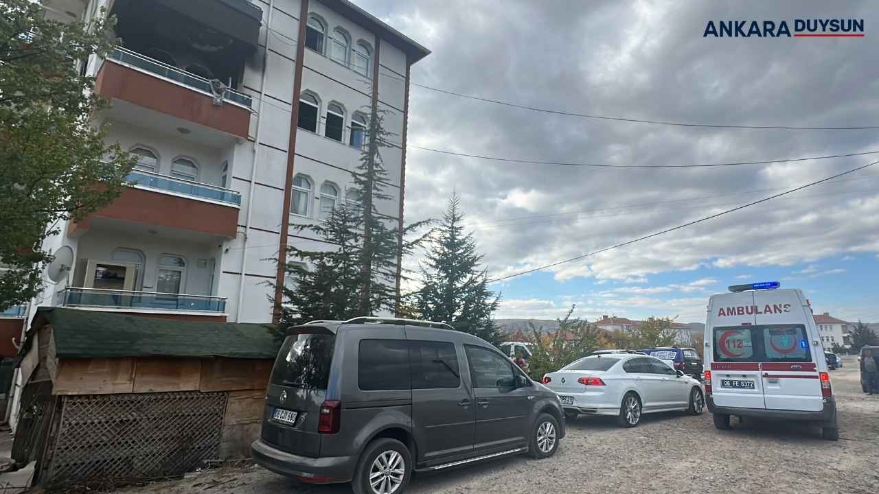 Ankara Çubuk'ta 4 katlı apartmanda çıkan yangın panik yarattı