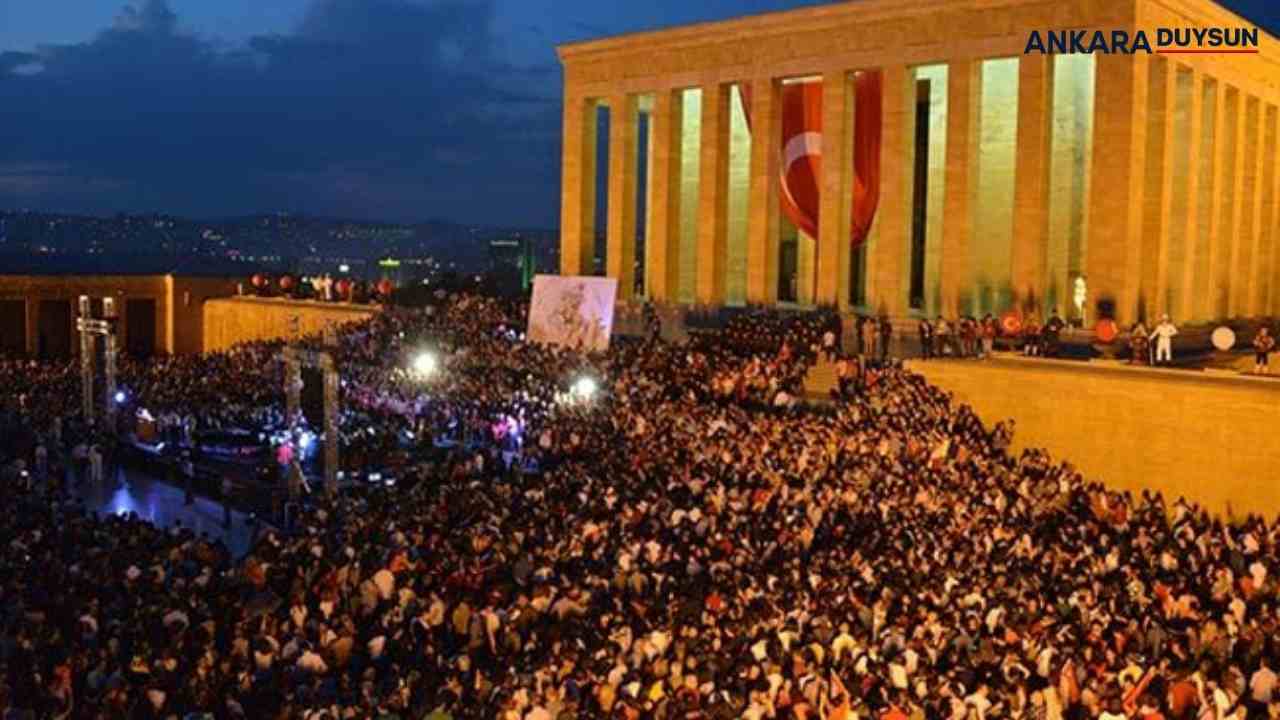 Ankara 10 Kasım'da Atatürk'ü vefatının 86. yılında özlemle andı!