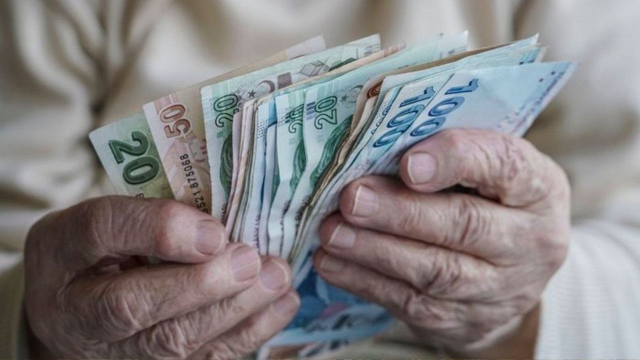 Kurban bayramı 4 bin lira emekli ikramiyesi için tarih netleşiyor!