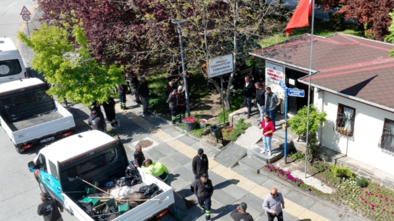 Etimesgut Belediyesi Eryaman'da bahar temizliğine başladı!