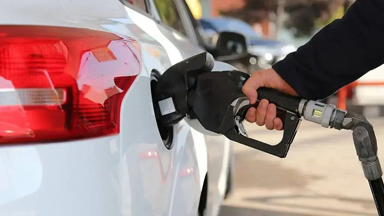 Sürücüler müjde! Otogaza 1 lira 23 kuruş indirim geldi