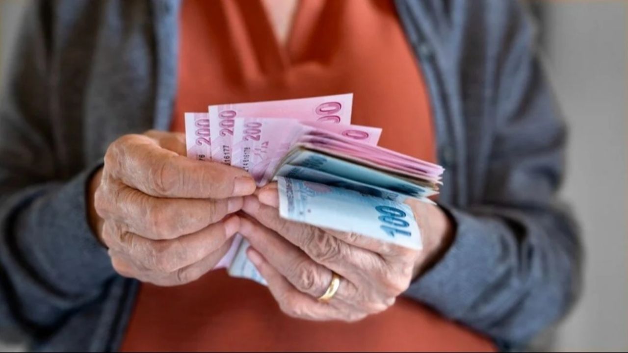 2025 Kurban Bayramı emekli ikramiyesi ne kadar, hesaplara ne zaman yatacak?