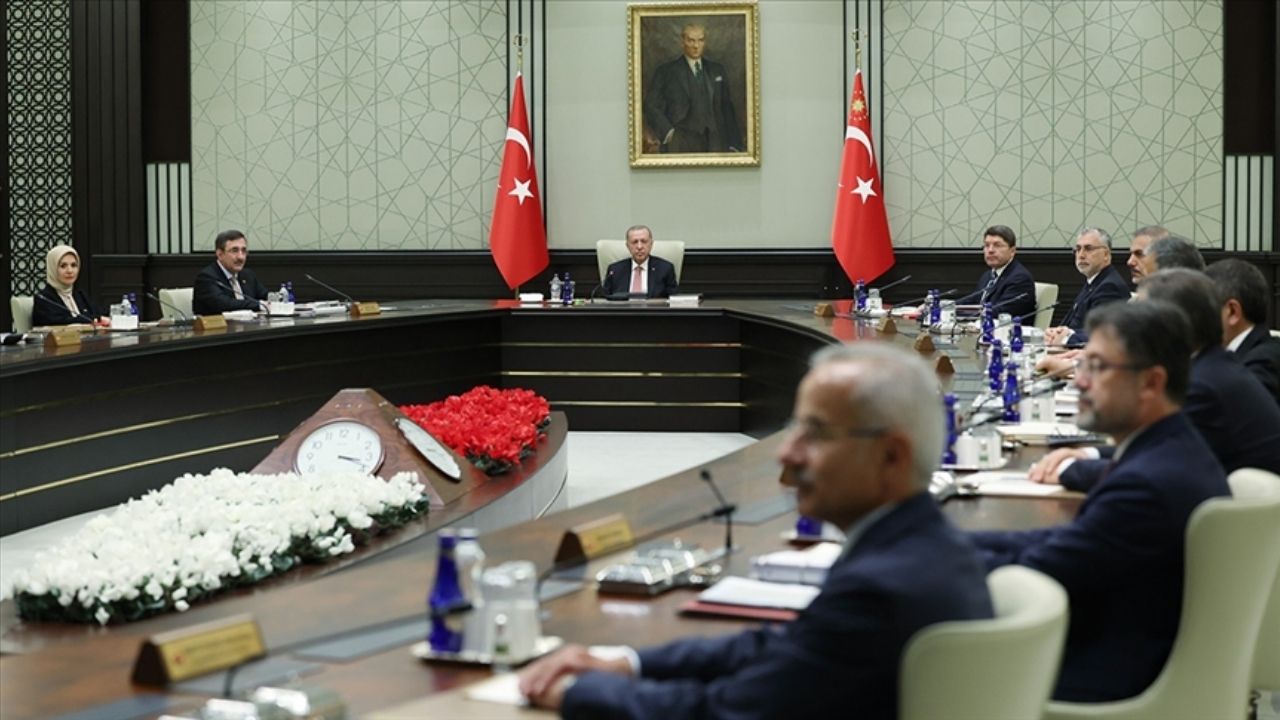 Cumhurbaşkanı Erdoğan'dan kabine sonrası önemli açıklamalar!